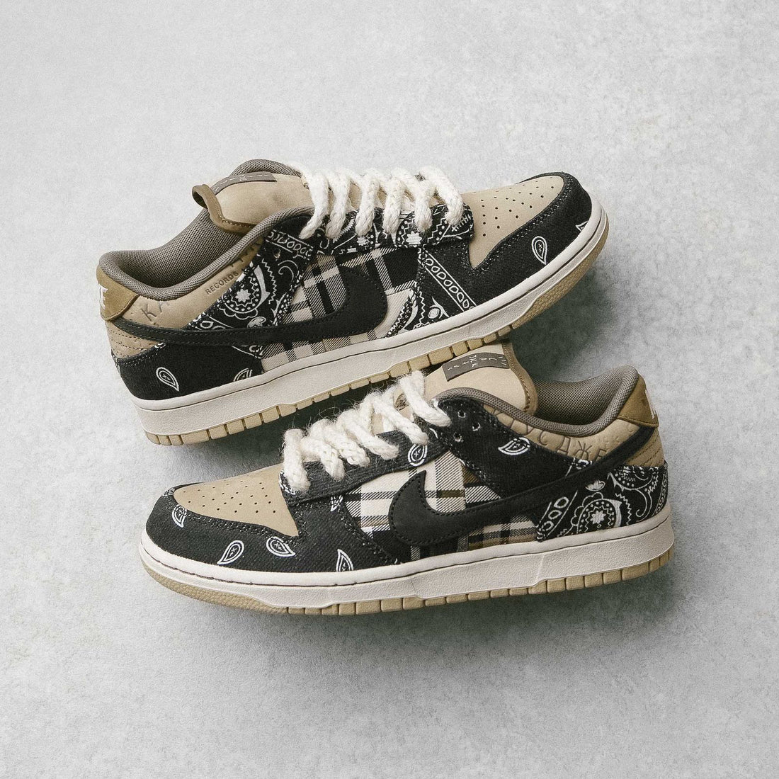Nike x Travis Scott SB Dunk Low